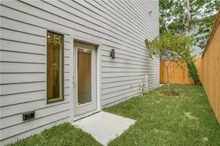 2627 Kimsey Dr, Dallas, TX 75235 - Photo 14