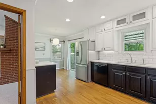 2616 Ashley Dr, Garland, TX 75041 - Photo 8