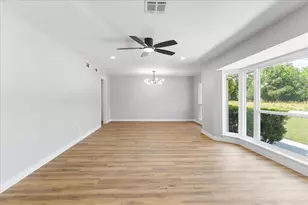 706 W Five Mile Pkwy, Dallas, TX 75224 - Photo 6