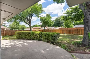 706 W Five Mile Pkwy, Dallas, TX 75224 - Photo 32
