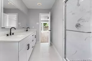 706 W Five Mile Pkwy, Dallas, TX 75224 - Photo 30