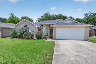 1704 N Bent Tree Trail, Grand Prairie, TX 75052 - Photo 1