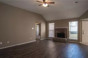 1512 Manitoba Ln, Glenn Heights, TX 75154 - Photo 2