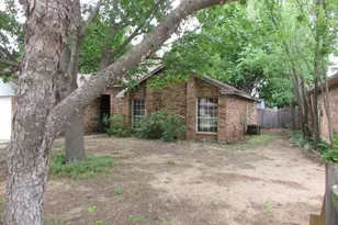 8337 Cloverglen Ln, Fort Worth, TX 76123 - Photo 2