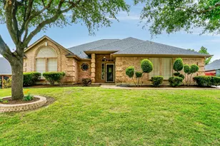 428 Shelby Dr, Burleson, TX 76028 - Photo 1