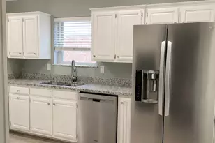 2806 Laurel Oaks Dr, Garland, TX 75044 - Photo 10