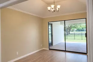 2806 Laurel Oaks Dr, Garland, TX 75044 - Photo 8
