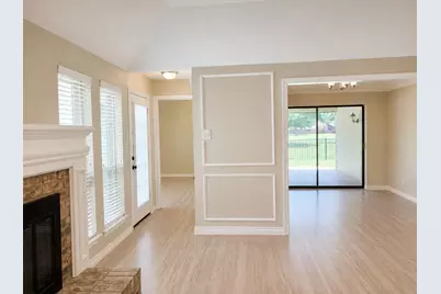 2806 Laurel Oaks Drive, Garland, TX 75044 - Photo 4
