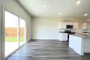 1702 Chapel Hill Ln, Princeton, TX 75407 - Photo 10
