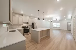 211 Trinity St, Bridgeport, TX 76426 - Photo 22