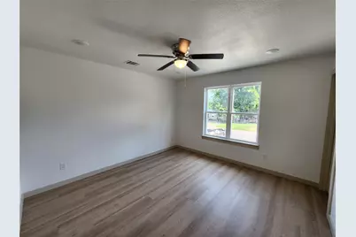 211 Trinity Street, Bridgeport, TX 76426 - Photo 14