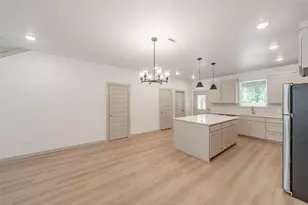 211 Trinity St, Bridgeport, TX 76426 - Photo 18
