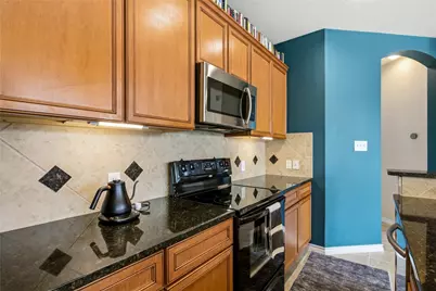 950 Henderson Street #1210, Fort Worth, TX 76102 - Photo 8