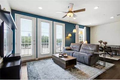 950 Henderson Street #1210, Fort Worth, TX 76102 - Photo 2