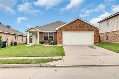 2152 Laughlin Road, Fort Worth, TX 76177 - Photo 2
