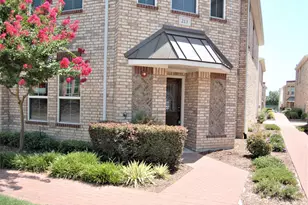 213 Lily Ln, Lewisville, TX 75057 - Photo 2