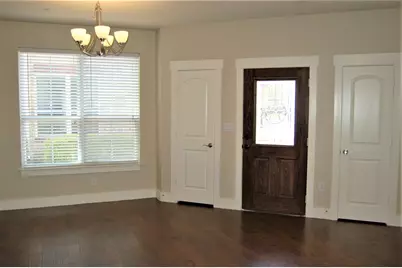 213 Lily Lane, Lewisville, TX 75057 - Photo 14
