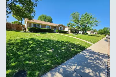924 Meadow Mead Drive, Allen, TX 75002 - Photo 2