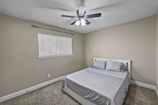 924 Meadow Mead Dr, Allen, TX 75002 - Photo 8