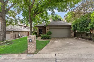 2314 Club Oaks Ct, McKinney, TX 75072 - Photo 2
