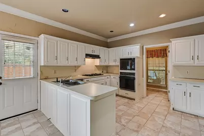 2314 Club Oaks Court, McKinney, TX 75072 - Photo 16