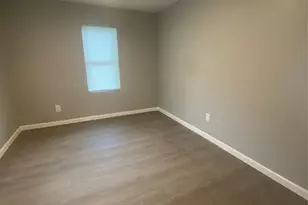 324 Hogan Ln, Bellmead, TX 76705 - Photo 14