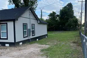 324 Hogan Ln, Bellmead, TX 76705 - Photo 32