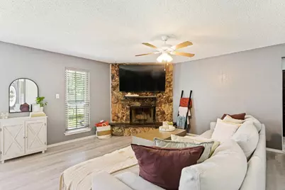 6320 Rebecca Lane, Watauga, TX 76148 - Photo 12