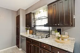 6320 Rebecca Ln, Watauga, TX 76148 - Photo 10