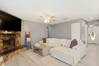 6320 Rebecca Lane, Watauga, TX 76148 - Photo 6