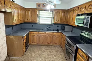 9690 Dripping Springs Rd, Denison, TX 75021 - Photo 10
