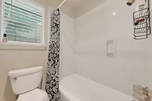 6917 Truxton Dr, Dallas, TX 75231 - Photo 26
