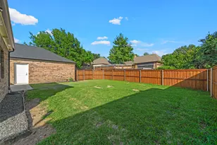 1213 Sycamore Dr, Carrollton, TX 75007 - Photo 30
