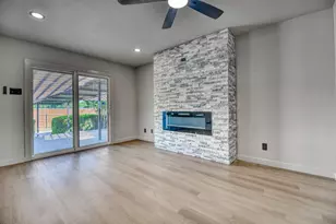 2305 Fenestra Dr, Dallas, TX 75228 - Photo 10