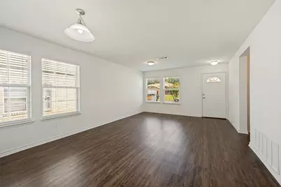 8013 Hidden Oaks Drive, Fort Worth, TX 76120 - Photo 6