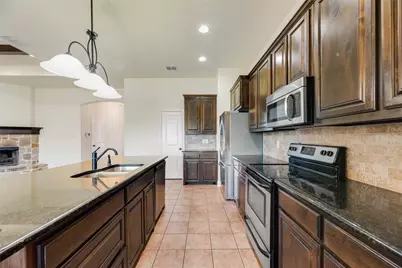 673 Fossil Wood Drive, Saginaw, TX 76179 - Photo 6