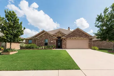 673 Fossil Wood Drive, Saginaw, TX 76179 - Photo 2