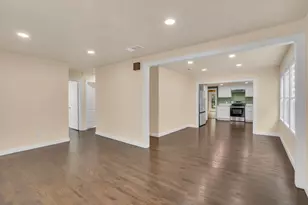 1605 Pine St, Grand Prairie, TX 75050 - Photo 6