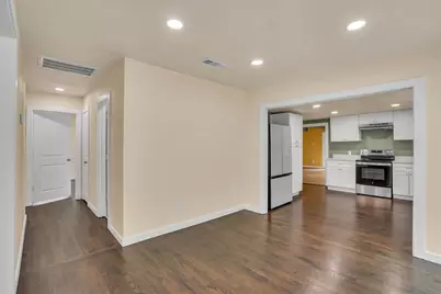 1605 Pine Street, Grand Prairie, TX 75050 - Photo 8
