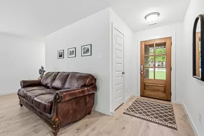 105 Jim Walters Drive, Runaway Bay, TX 76426 - Photo 6