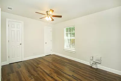 2502 Helmet Street, Irving, TX 75060 - Photo 8