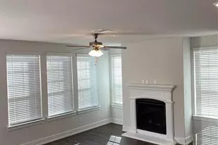 2408 Magalia Ln, Lewisville, TX 75056 - Photo 2