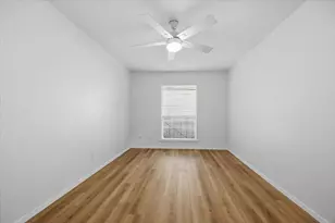 133 N Bailey Ave, Fort Worth, TX 76107 - Photo 18