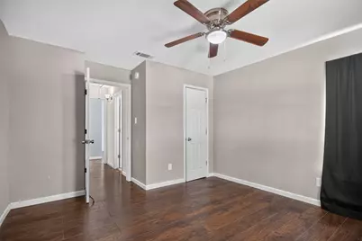 1618 Willow Street, Grand Prairie, TX 75050 - Photo 12