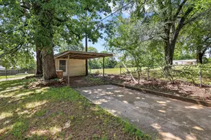 1301 Crestview Dr, Denison, TX 75020 - Photo 38
