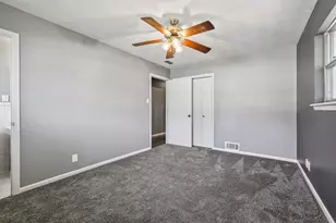 1301 Crestview Dr, Denison, TX 75020 - Photo 30