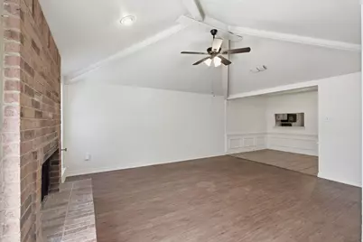 119 Larchbrook Drive, DeSoto, TX 75115 - Photo 4