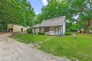 101 Smith St, Bonham, TX 75418 - Photo 1