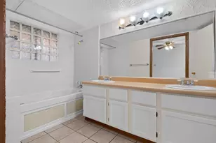 1805 W Spring Creek Pkwy, Plano, TX 75023 - Photo 18