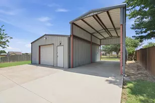 550 Christenberry Rd, Springtown, TX 76082 - Photo 36
